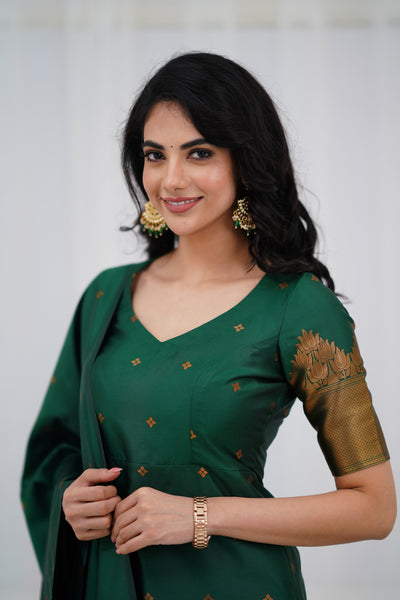 Sanvi Blended Silk Set - Bottle Green