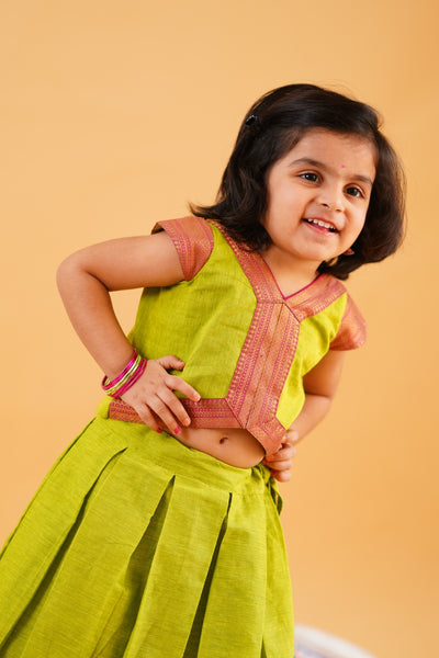 NAINI - GREEN SKIRT SET