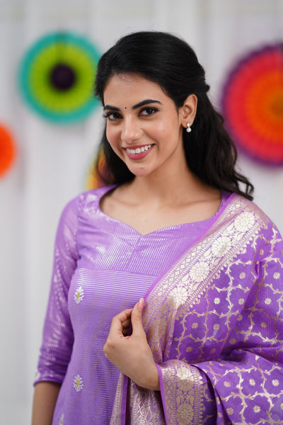 Bavana Banarasi Silk Cotton Set - Lavender