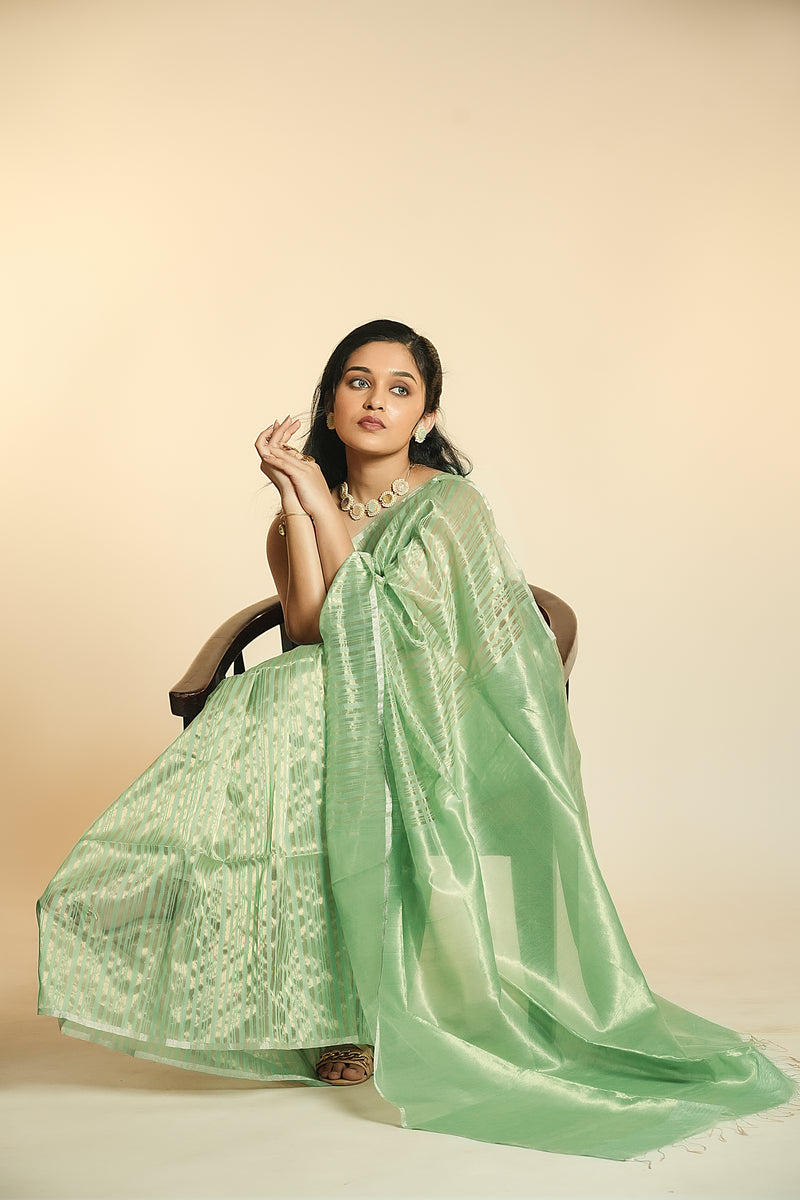 EXP - Anika - Handwoven Silk Cotton Saree - Moss Green + Gold