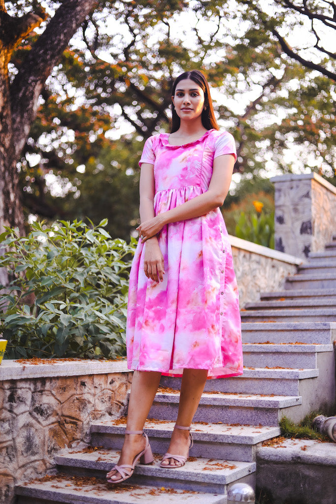 Pink Lady – A pretty pink Muslin dress - Nursing