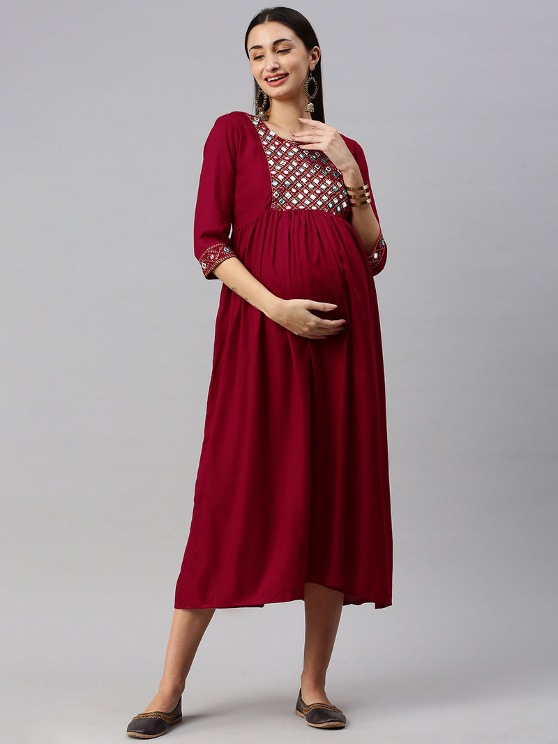 EXP - Red embroidered patch Nursing dress