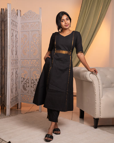 Tamasvi set