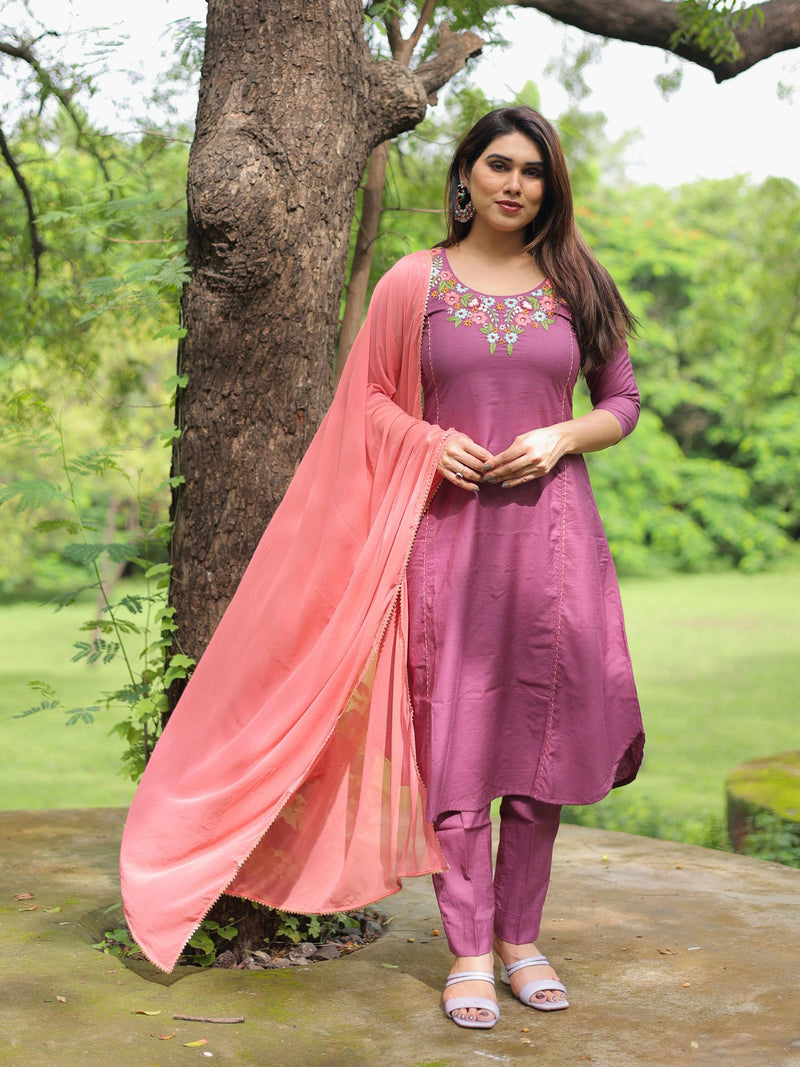 Supriya hand embroidered kurta pant set