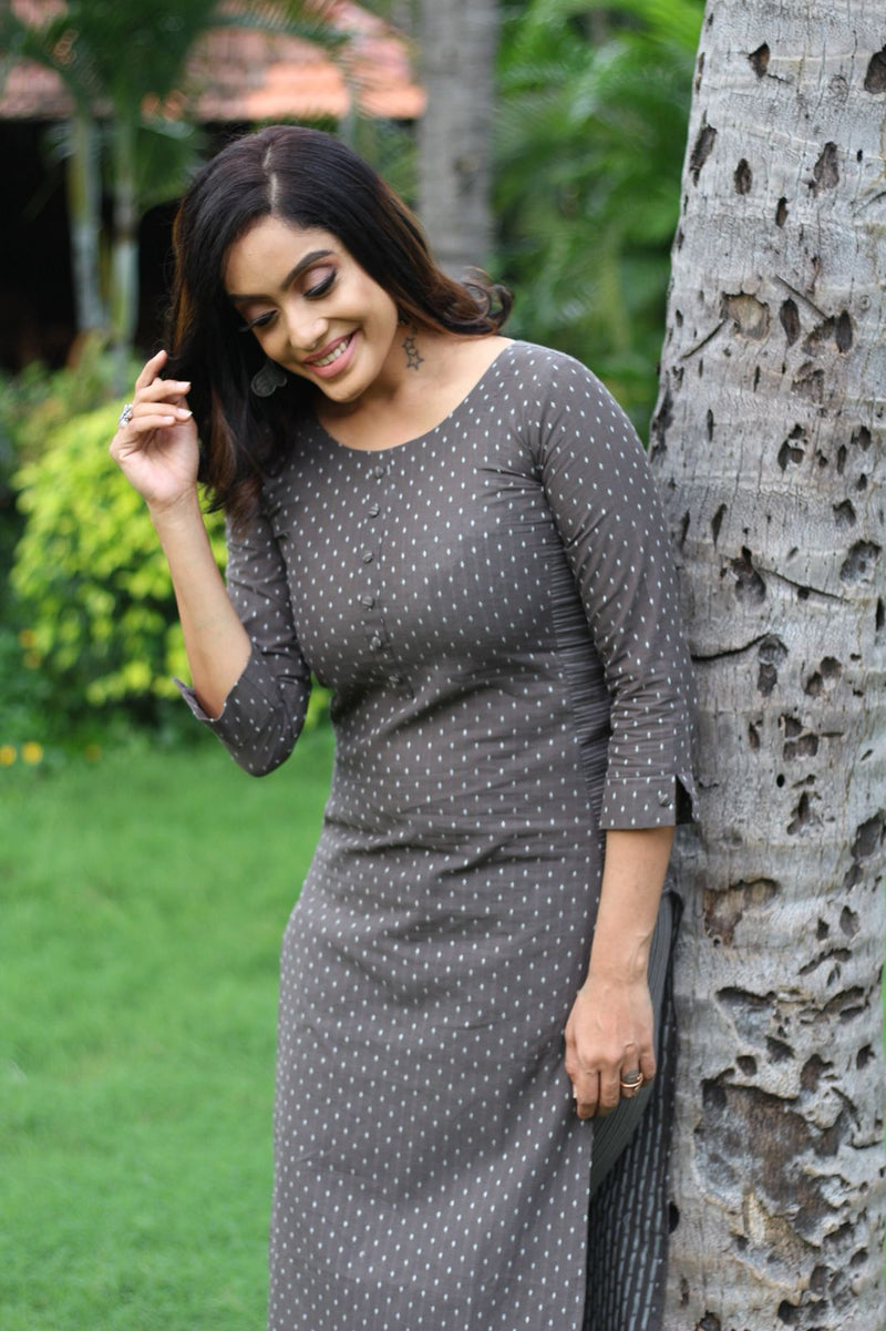 EXP - Aambal grey dot