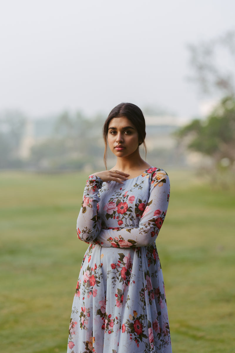 Woman in Long Dress · Free Stock Photo