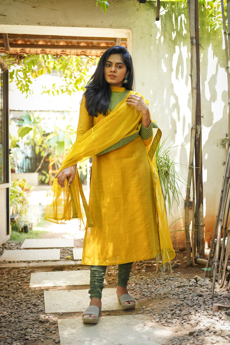 Vaanathi Yellow  kurthi & Dupatta Set